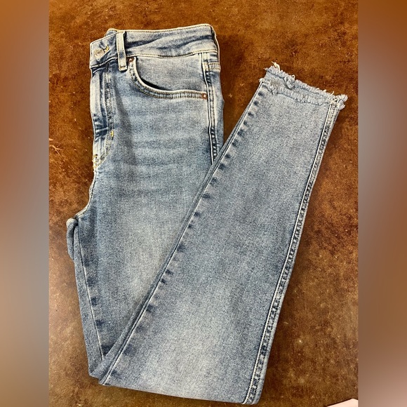 We the Free Jeans, Woman’s Size 27 - Picture 1 of 9